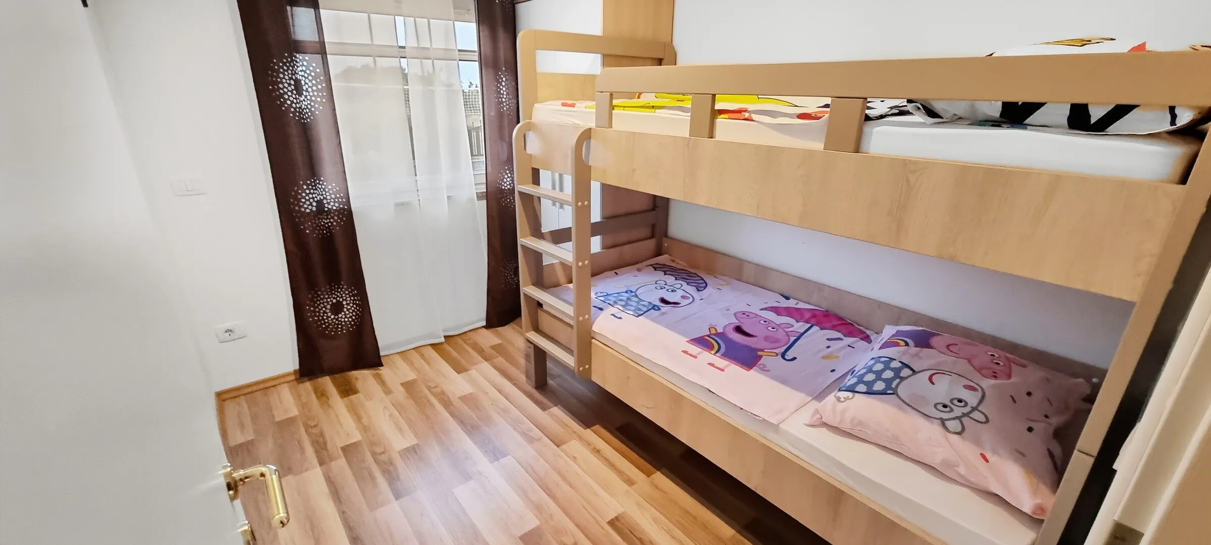 Schlafzimmer mit Etagenbett